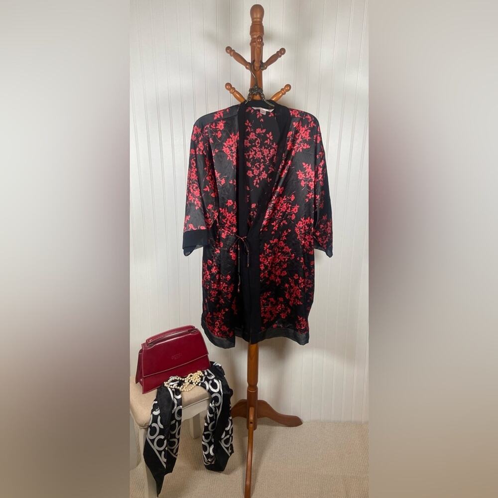 Vintage Victoria’s Secret Very Sexy Satin Red and Black Floral Robe - One Size